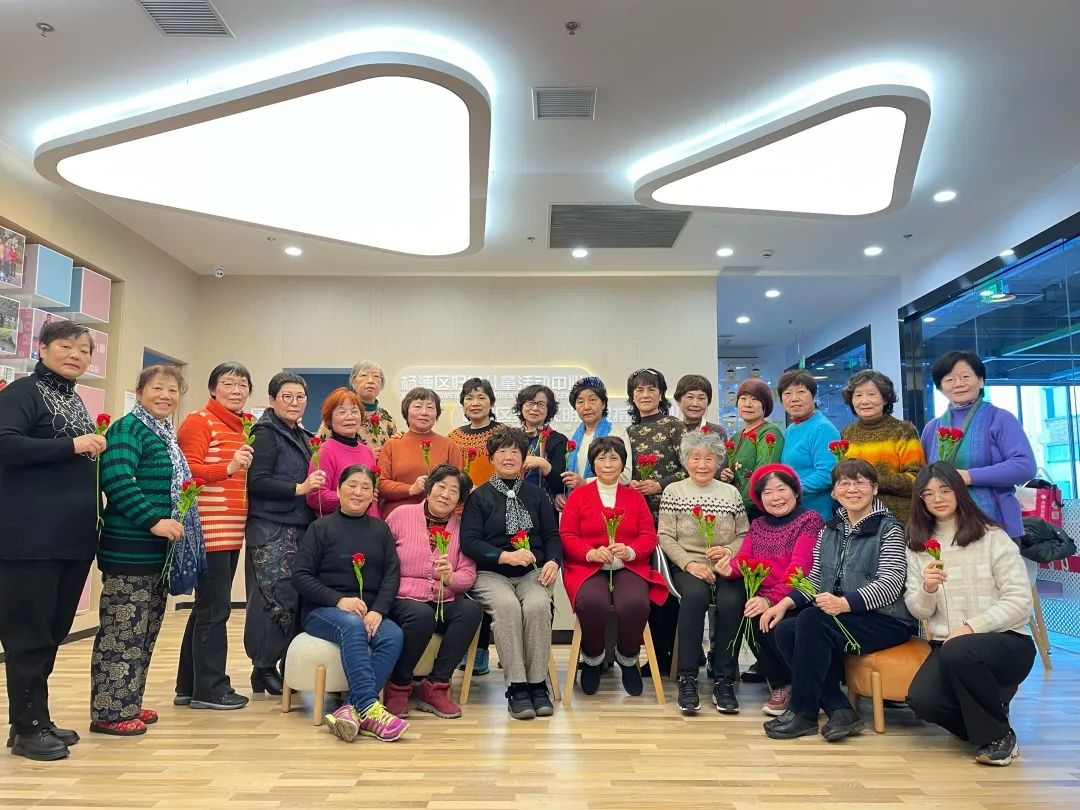 Uniting and leading women to contribute to Yangpu District in the new era