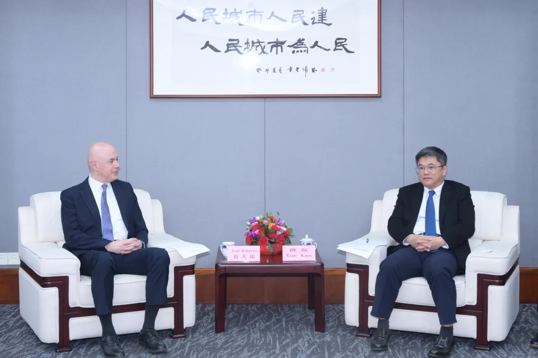 [In Focus] Xue Kan Meets Separately with the Brazilian Deputy Consul General in Shanghai, Fan Tianyang, and the Chairman of Shanghai Japanese Commerce & Industry Club, Kan Masahiko