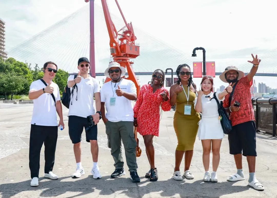 World Influencers from Nine Countries Check in at Yangpu Riverside on the Fifth Anniversary of People's City